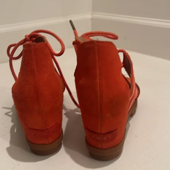 Orange Lace-up Wedges THE BEST TRANSITION FROM BOOTS! - Picture 2 of 4